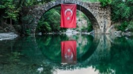 pexels-muharrem-aydin-921468-1836580